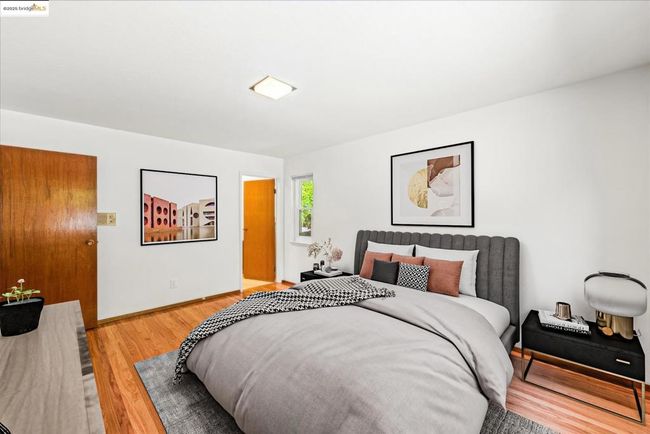 Virtual Stage Bedroom #3 | Image 38