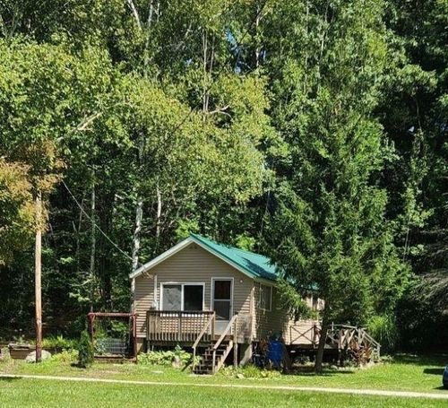 5319 Lakeview Dr, West Branch, MI, 48661 | Card Image
