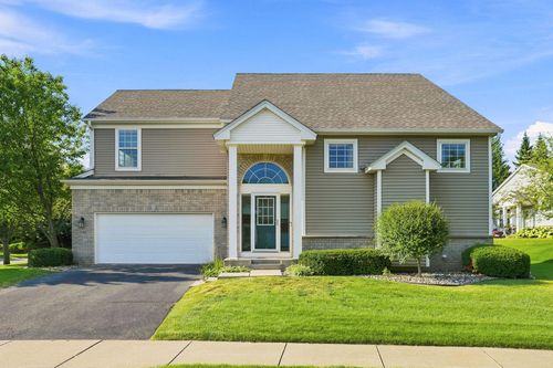 7143 Arthur Dr, Woodbury, MN, 55125-6715 | Card Image