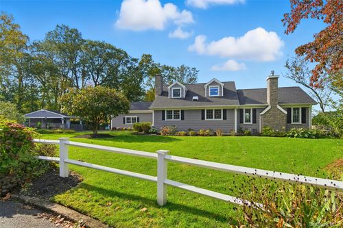 17 Winchester Ln, Huntington, NY, 11743-2152 | Card Image