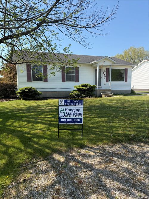 685 Heather Lane, Marysville, MI, 48040 | Card Image