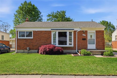 348 Sonia Ave, Madison Heights, MI, 48071-5305 | Card Image