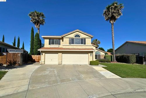 661 Tracey Jean Ct, Tracy, CA, 95377 | Card Image