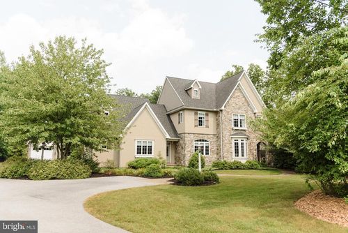 521 Meetinghouse Rd, GAP, PA, 17527-9305 | Card Image