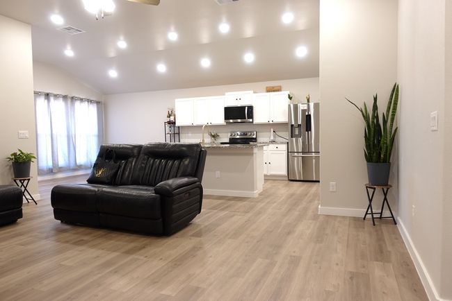2220 Goldfinch Rd, House other with 3 bedrooms, 2 bathrooms and 2 parking in Midland TX | Image 8