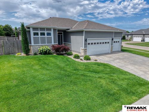 6301 Kelsey Ln, Lincoln, NE, 68516-4519 | Card Image