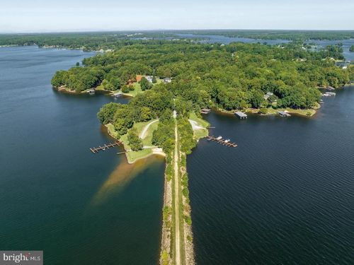 154 Becky Ct, BUMPASS, VA, 23024-4911 | Card Image