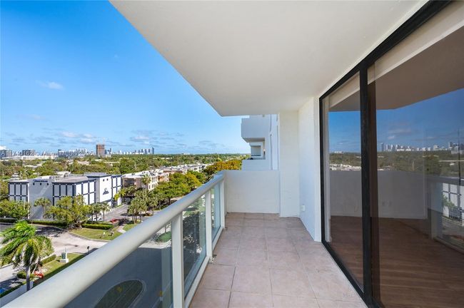 APT-807 - 13499 Biscayne Blvd, Condo with 2 bedrooms, 2 bathrooms and null parking in North Miami FL | Image 8