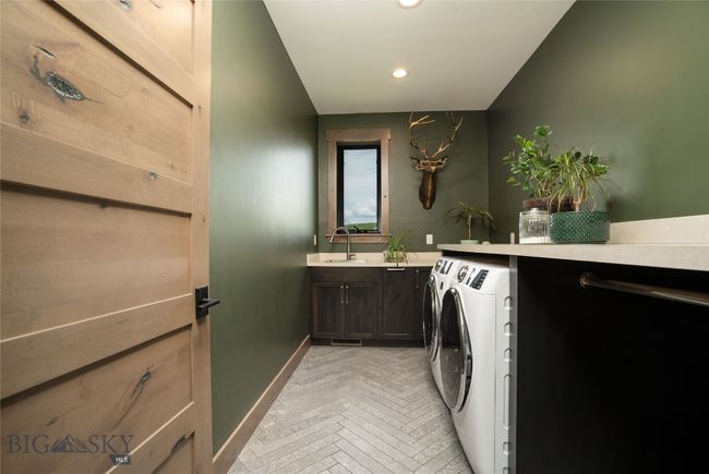 1055 Caddie Ct, House other with 6 bedrooms, 5 bathrooms and null parking in Bozeman MT | Image 31