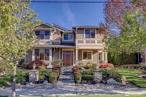 630 8th Ave, Kirkland, WA, 98033-5604 | Card Image