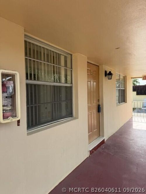 3-3651 Sw 60th Ter, Davie, FL, 33314-2563 | Card Image