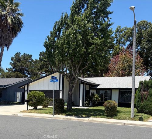 6152 Grant St, Chino, CA, 91710-3758 | Card Image