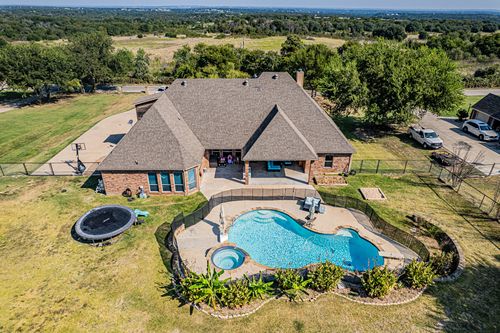 212 Muir Rd, Aledo, TX, 76008-4051 | Card Image