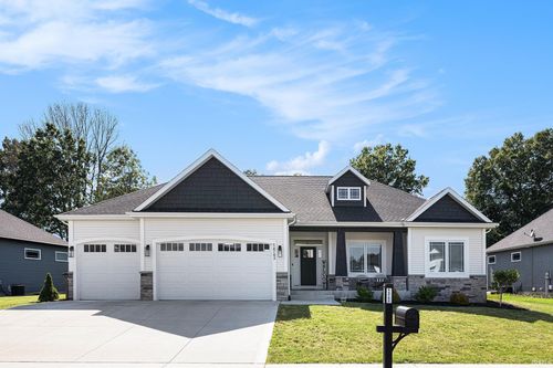 54743 Salem Farms Ct, Osceola, IN, 46561-8767 | Card Image
