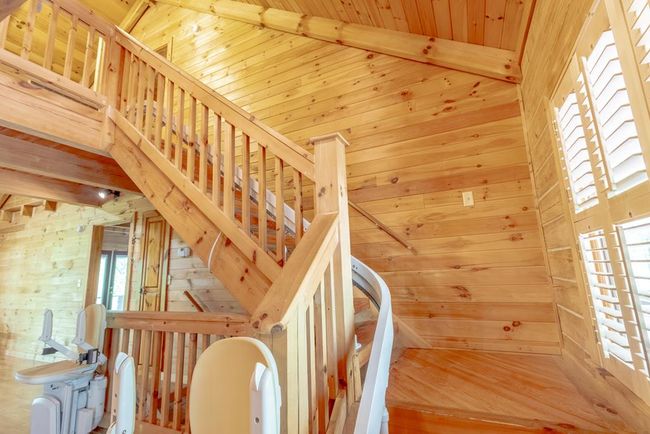 Stairs to Second Level | Image 36