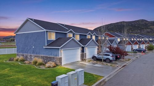 10 Cedar Ln, Malad City, ID, 83252-1108 | Card Image