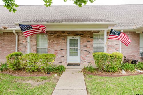 1928 Hollylake Cir, Tyler, TX, 75703-3396 | Card Image
