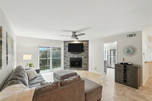 apt-19b-14800 Enterprise Dr, Farmers Branch, TX, 75234-3002 | Card Image
