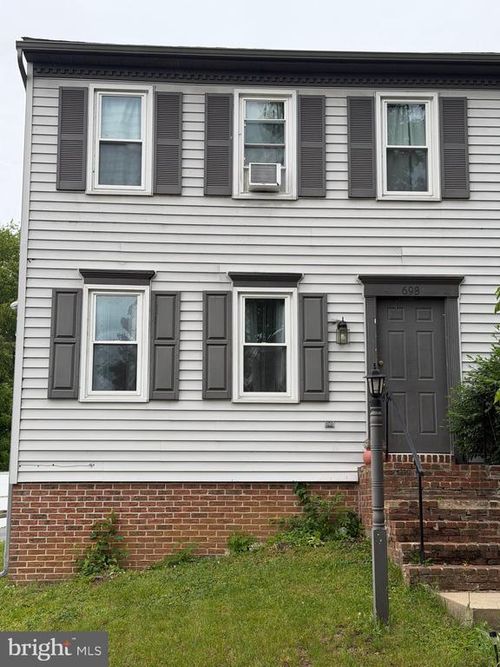 698 Topaz Dr, LANCASTER, PA, 17603-5863 | Card Image