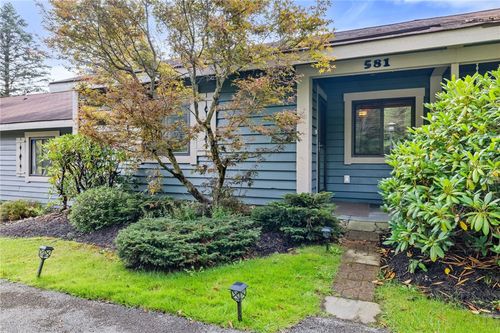 581 Maple Ct, Somerset, PA, 15501 | Card Image
