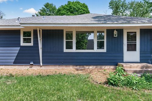 11241 Norway St Nw, Coon Rapids, MN, 55448-3268 | Card Image