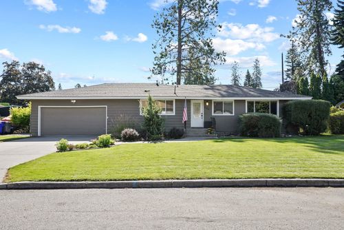 8102 N Hughes Dr, Spokane, WA, 99208-6438 | Card Image