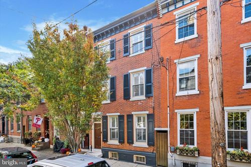 2534 Brown St, PHILADELPHIA, PA, 19130-1811 | Card Image