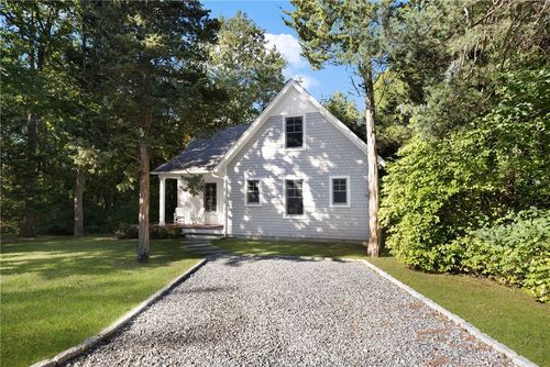 a-92 Westwind Dr, Jamestown, RI, 02835-1001 | Card Image