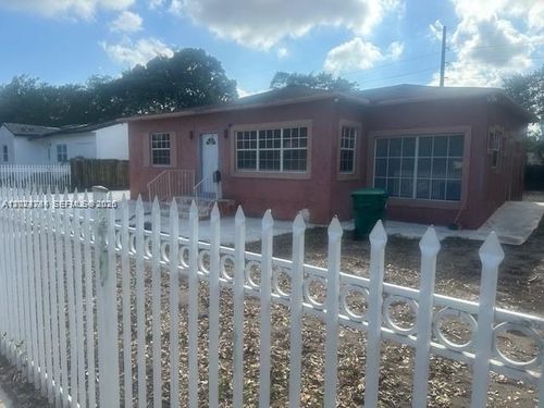 0-9230 Nw 16th Ave, Miami, FL, 33147-3213 | Card Image