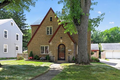 2643 Goddard Rd, Toledo, OH, 43606-3016 | Card Image