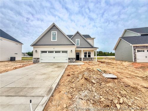 6637 Carswell Dr, Fayetteville, NC, 28311-6325 | Card Image