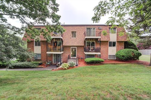 apt-11-100 Pemberton St, Dracut, MA, 01826-5060 | Card Image