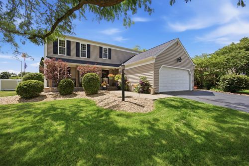 702 Hickory Lane, Carol Stream, IL, 60188 | Card Image