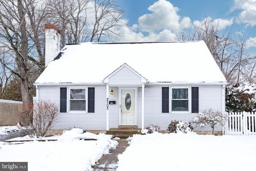 2703 Parkside Ave, HATBORO, PA, 19040-4434 | Card Image