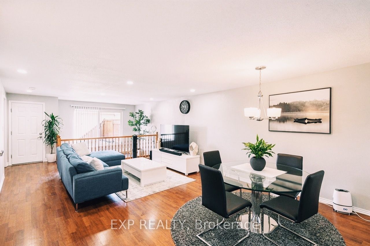 Residential in Hunt Club - South Keys and Area