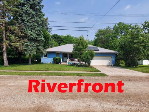 32538 Woodbrook Dr, Wayne, MI, 48184-1471 | Card Image