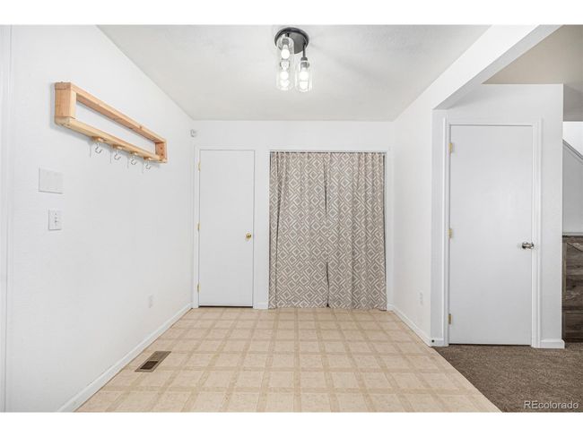 2728 Renshaw St, House other with 3 bedrooms, 2 bathrooms and null parking in Strasburg CO | Image 12