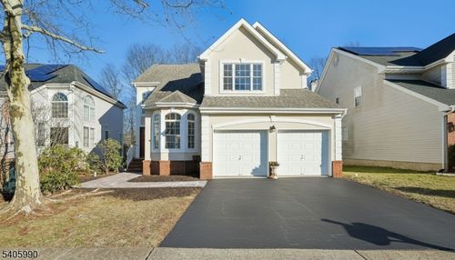5 Mcelroy Ln, Belle Mead, NJ, 08502-4324 | Card Image