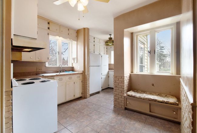 1101 W Sterns Rd, House other with 3 bedrooms, 2 bathrooms and null parking in Temperance MI | Image 9