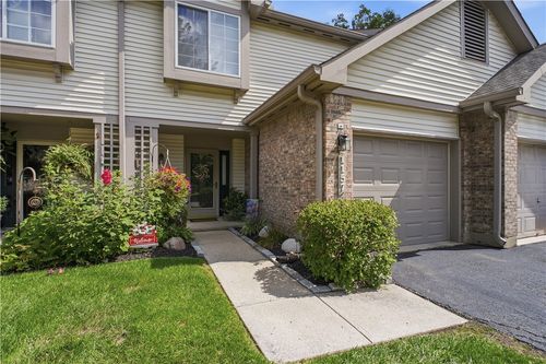 1157 Timbertrail Ct, Centerville, OH, 45458-2072 | Card Image