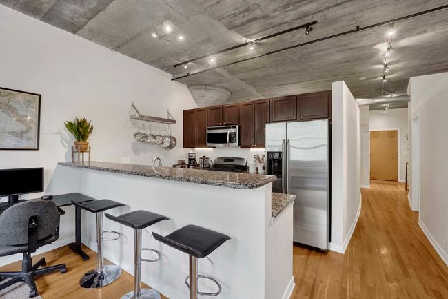 UNIT-228 - 1110 W 15 Th St, Condo with 2 bedrooms, 2 bathrooms and 1 parking in Chicago IL | Image 9