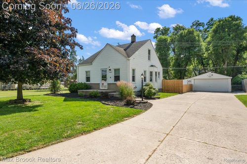 48023 Rex St, Shelby Township, MI, 48317-2247 | Card Image