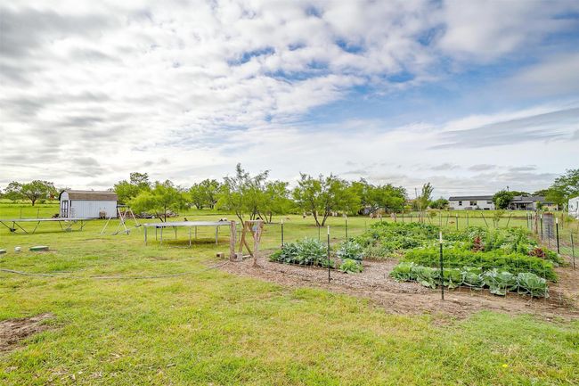 2909 Berry Patch Ln, House other with 3 bedrooms, 2 bathrooms and null parking in Joshua TX | Image 33