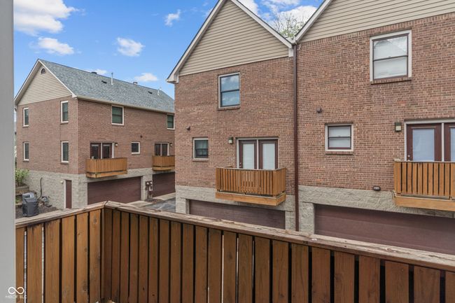 524 E 10 Th St, Townhouse with 2 bedrooms, 3 bathrooms and null parking in Indianapolis IN | Image 25