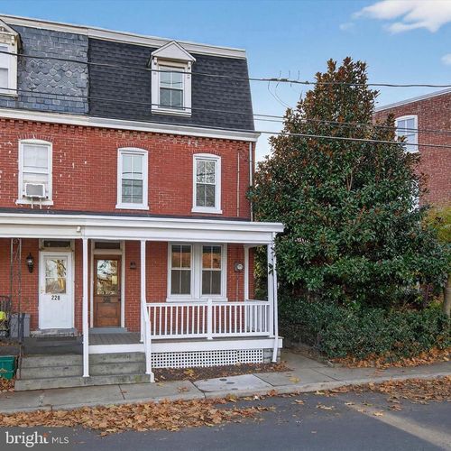 226 Lemon St, LANCASTER, PA, 17602-2333 | Card Image