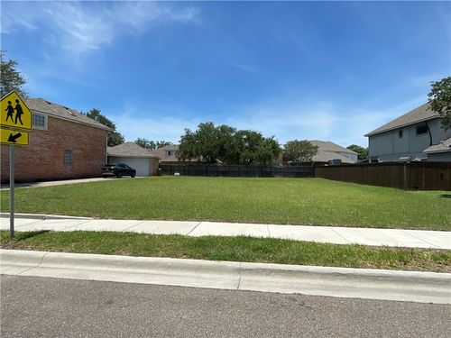 6249 Strasbourg Dr, Corpus Christi, TX, 78414-6125 | Card Image