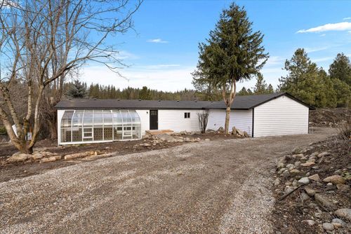 36015 N Milan Elk Rd, Chattaroy, WA, 99003-8610 | Card Image