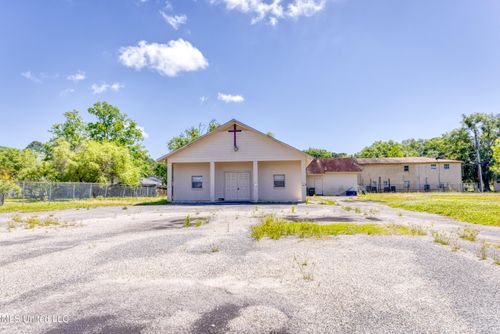 5106 Hubert St, Moss Point, MS, 39563-5351 | Card Image