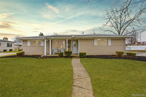 32375 Coventry Pl, Warren, MI, 48093-1203 | Card Image
