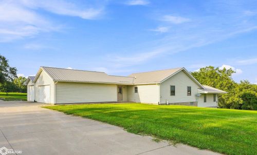 2960 160th Street, Riverside, IA, 52327 | Card Image